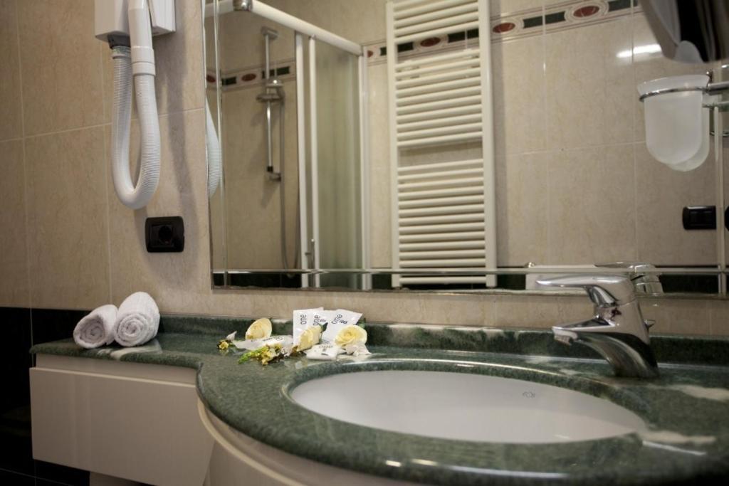 Hotel Palm Beach B&B Sea View Rimini Kamer foto
