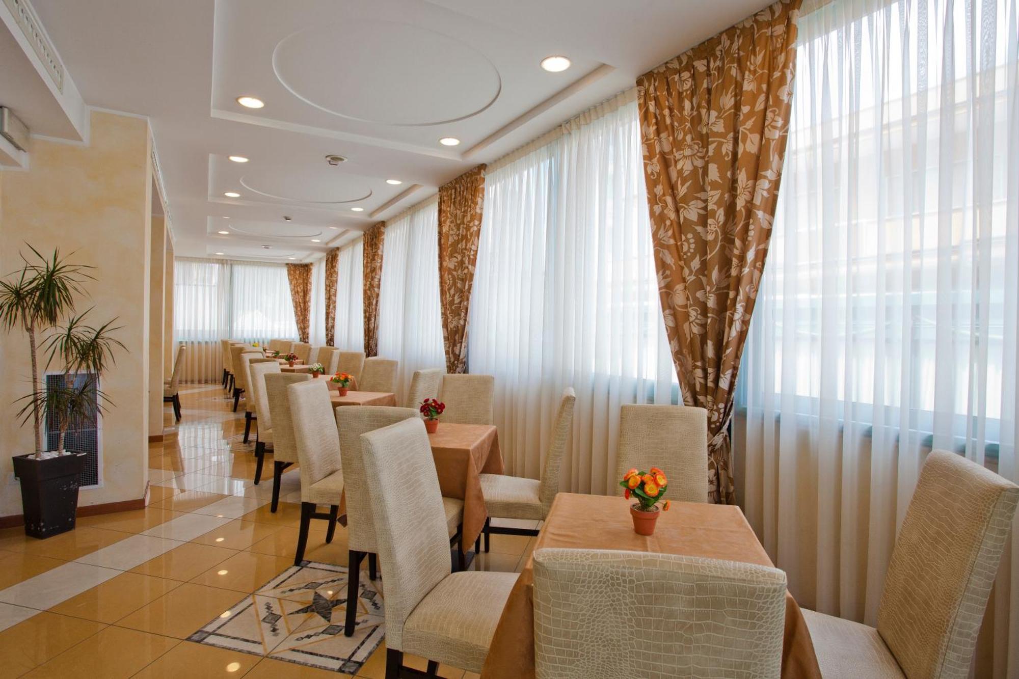 Hotel Palm Beach B&B Sea View Rimini Buitenkant foto